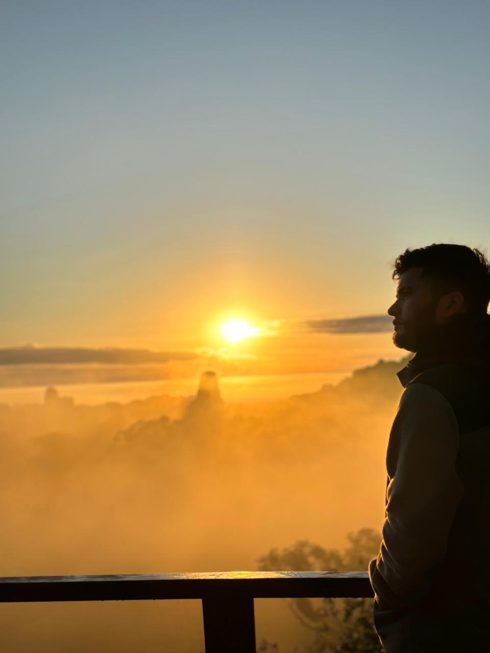 TIKAL AMANECER