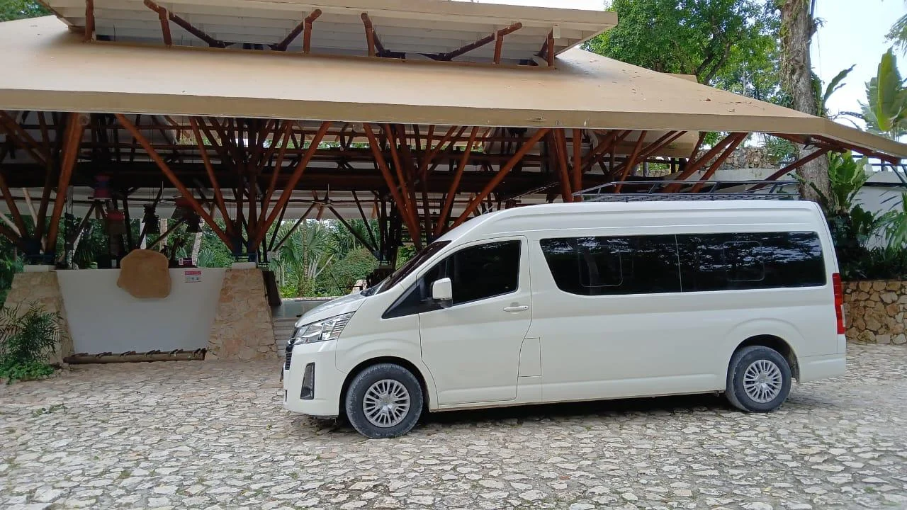 Servicio de transporte Daniel's Tours
