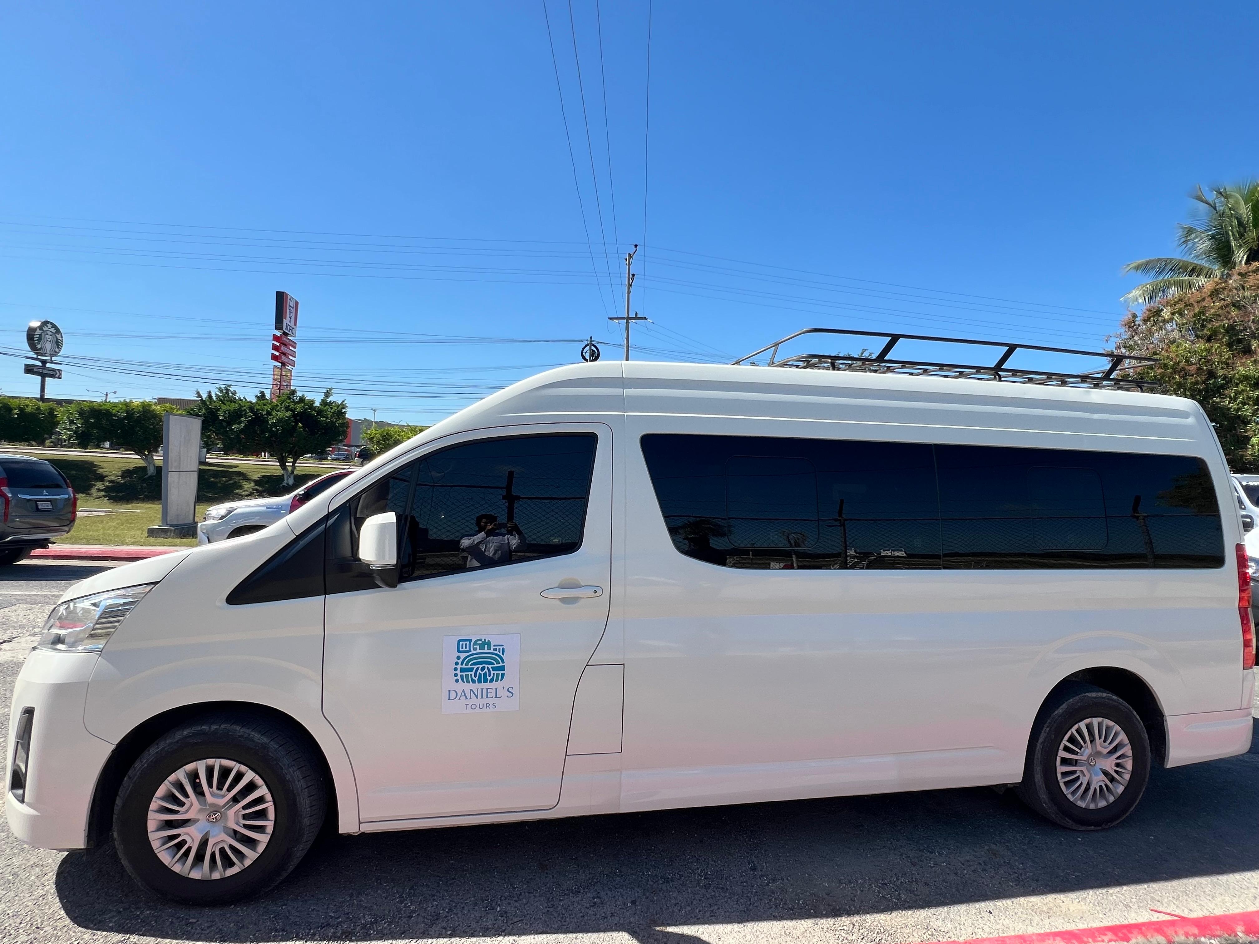 Servicio de transporte Daniel's Tours